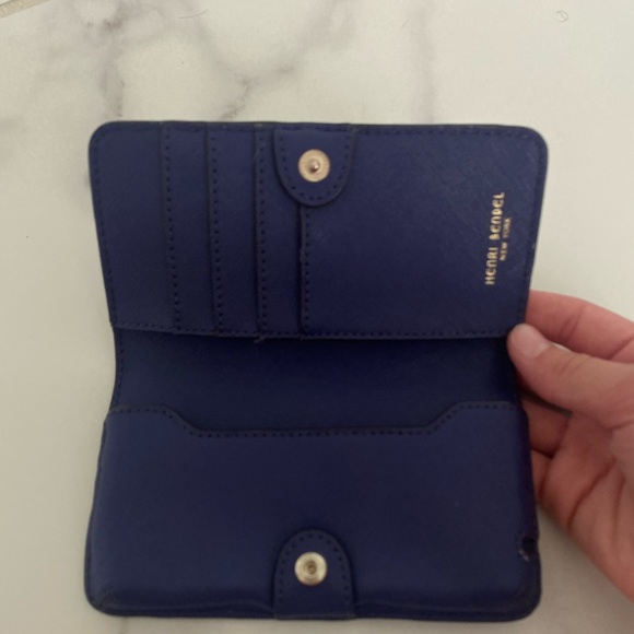 Henri Bendel wallet - Picture 2 of 2
